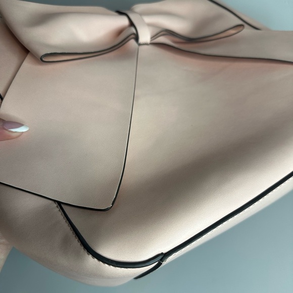 EUC Karl Lagerfeld Tote no call outs - Picture 11 of 15